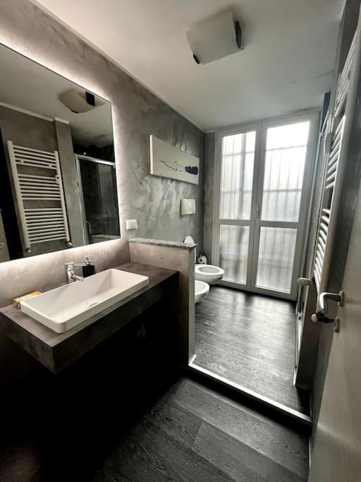 Appartement Delizioso Loft Nel Centro Di Milan